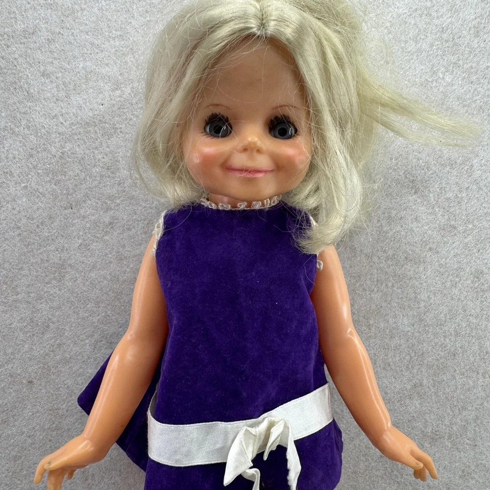 Vintage 1969 IDeal Crissy Velvet Growing‎ Hair 16 In Play Doll Retro Blonde Hair